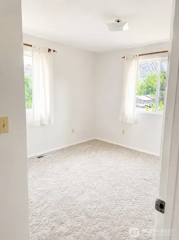 8 Orchard Loop S. Tonasket WA 98855