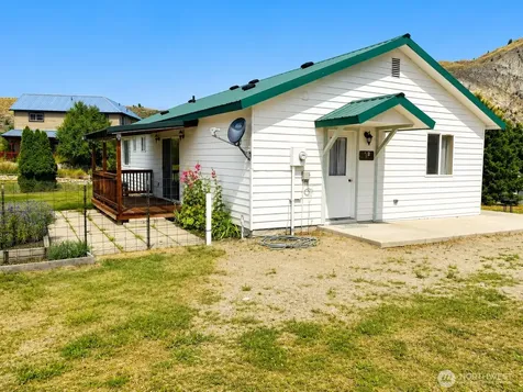 8 Orchard Loop S. Tonasket WA 98855