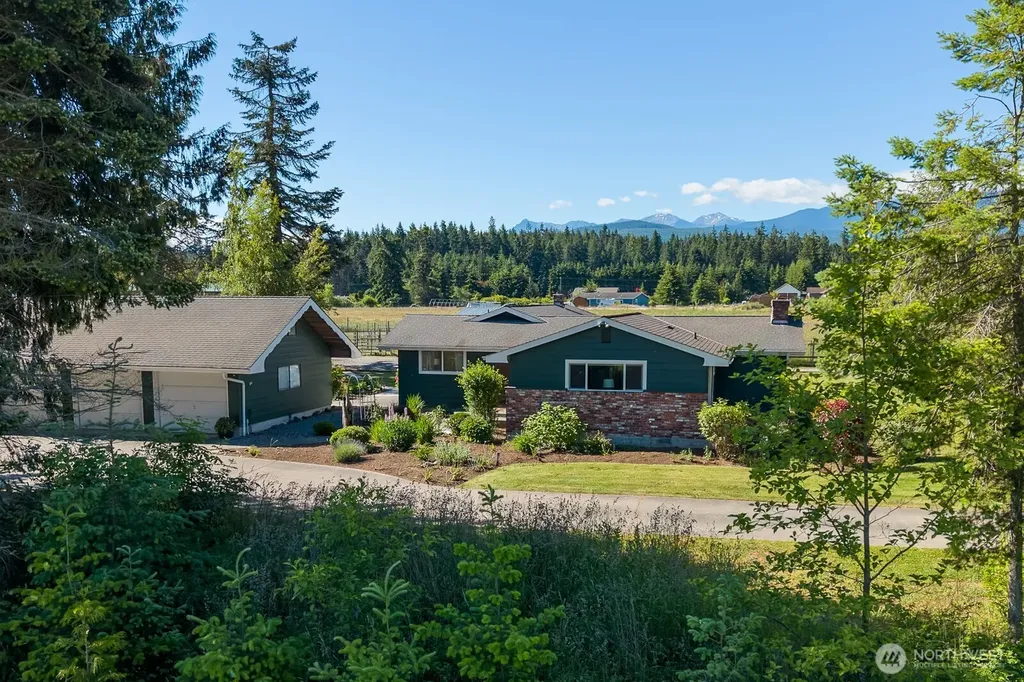 214 Edmonson Drive Sequim WA 98382