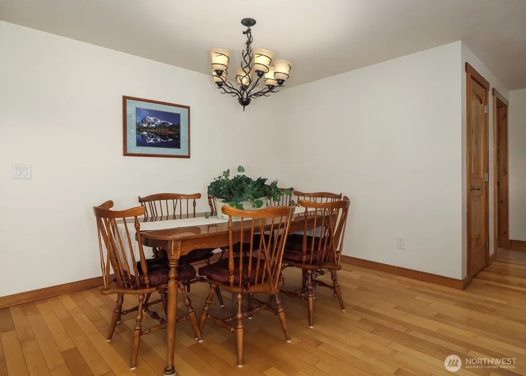 214 Edmonson Drive Sequim WA 98382