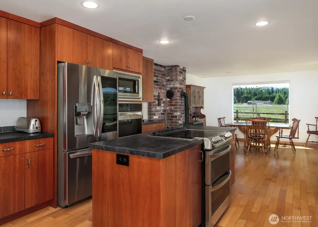 214 Edmonson Drive Sequim WA 98382