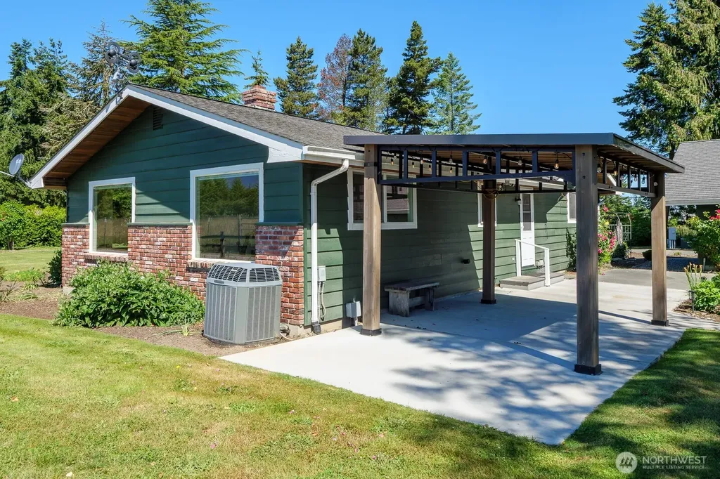 214 Edmonson Drive Sequim WA 98382