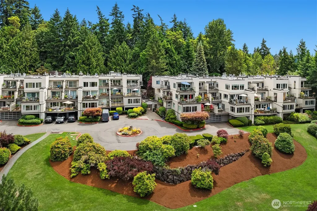 11122 NE 41st Drive Kirkland WA 98033