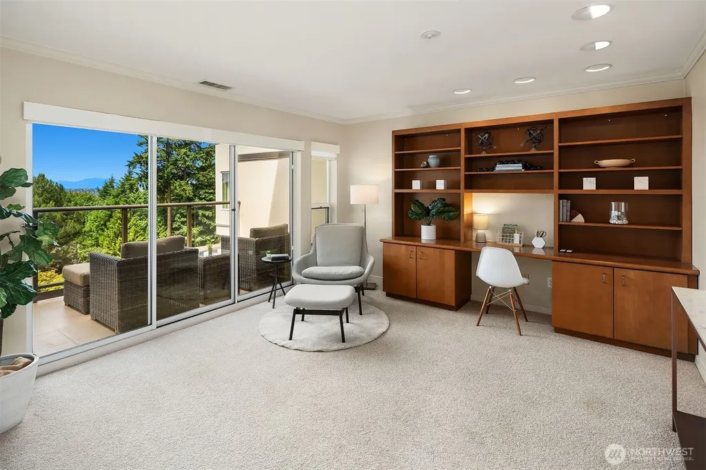 11122 NE 41st Drive Kirkland WA 98033