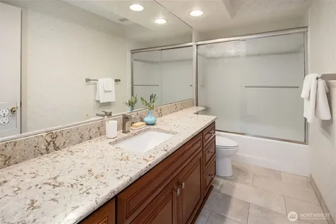 11122 NE 41st Drive Kirkland WA 98033