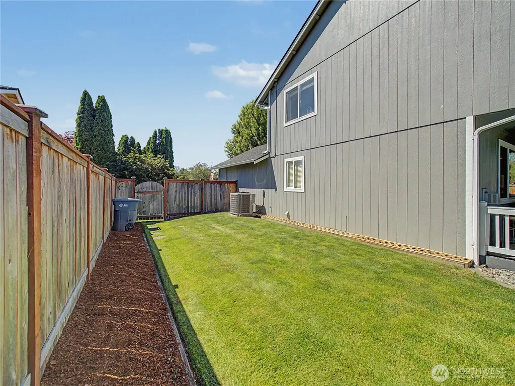 454 Trullinger Street Buckley WA 98321