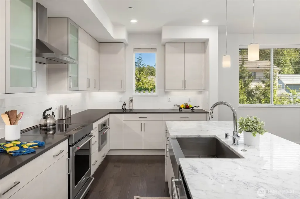 23119 NE 8th Street Sammamish WA 98074