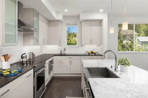 23119 NE 8th Street Sammamish WA 98074