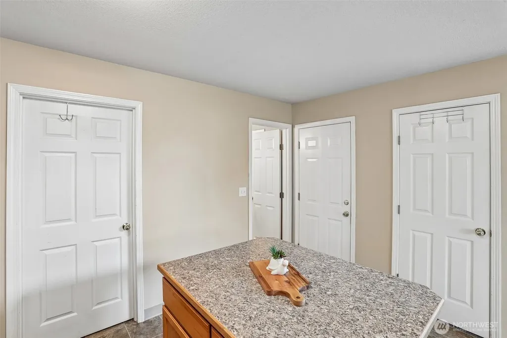 5908 NE 35th Circle Vancouver WA 98661