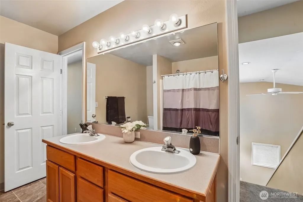 5908 NE 35th Circle Vancouver WA 98661