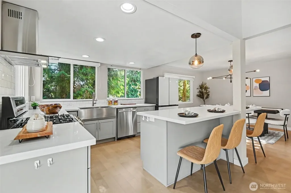 14023 SE 60th Street Bellevue WA 98006