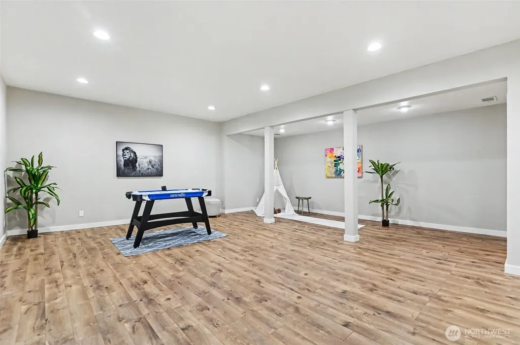 14023 SE 60th Street Bellevue WA 98006