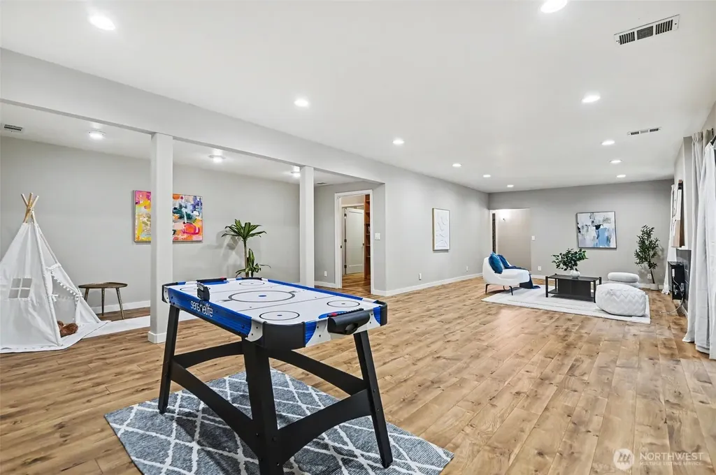 14023 SE 60th Street Bellevue WA 98006