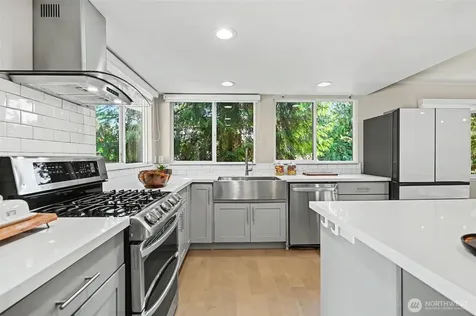 14023 SE 60th Street Bellevue WA 98006