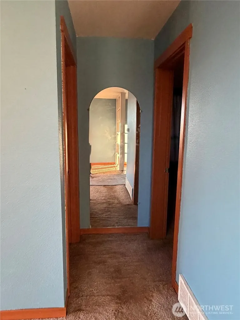 2505 Harrison Avenue Everett WA 98201