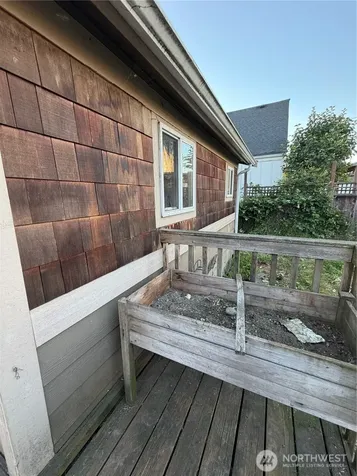2505 Harrison Avenue Everett WA 98201