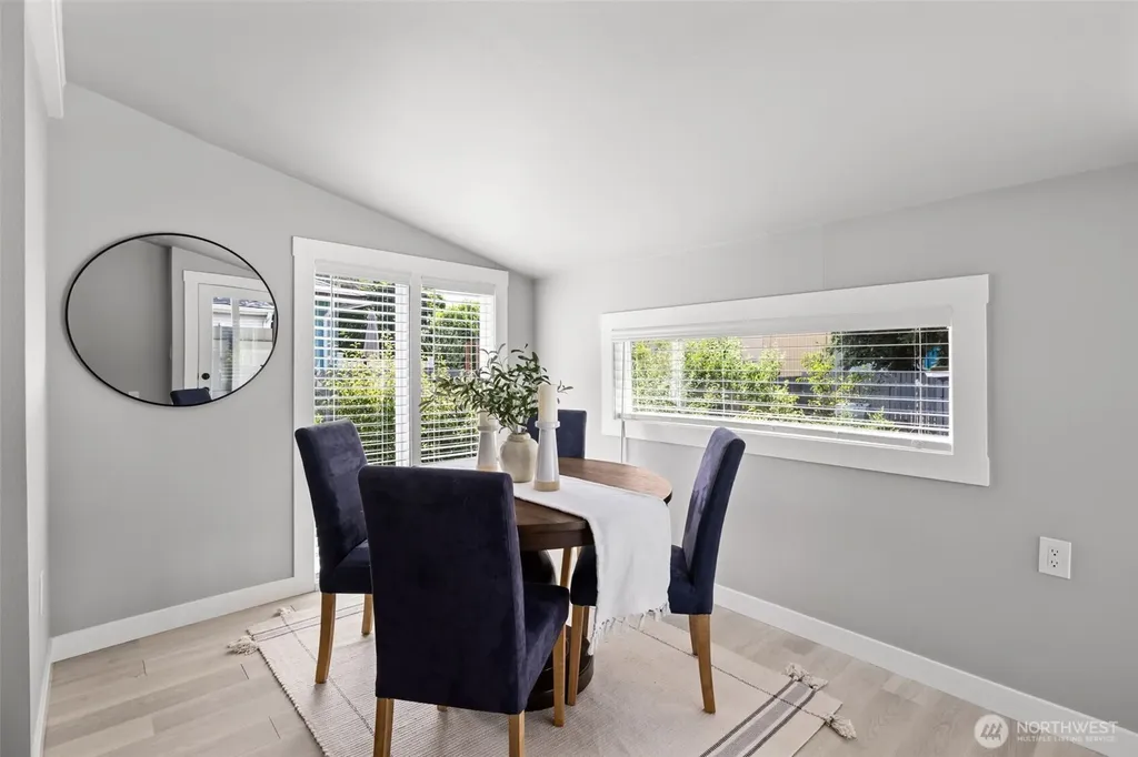 523 Williams Avenue S Renton WA 98057