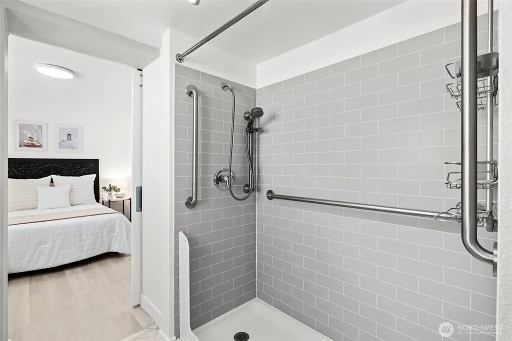 523 Williams Avenue S Renton WA 98057