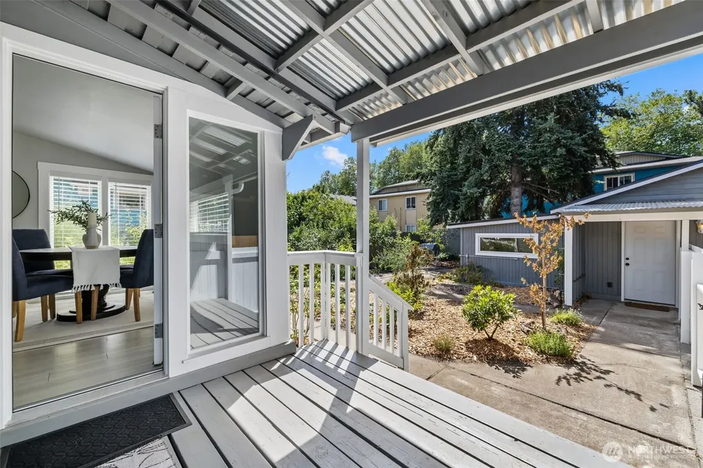 523 Williams Avenue S Renton WA 98057