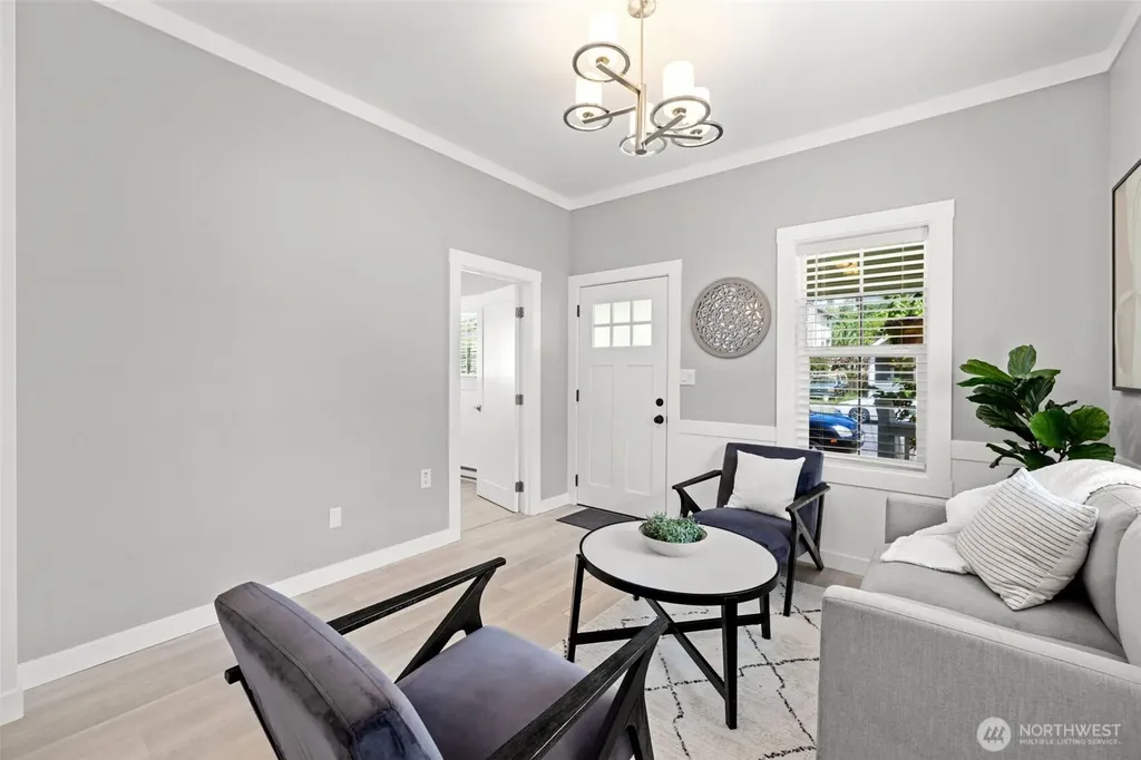 523 Williams Avenue S Renton WA 98057