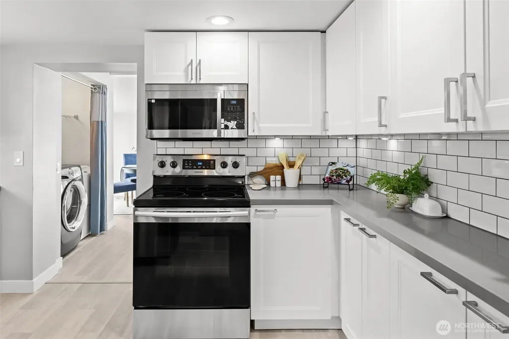 523 Williams Avenue S Renton WA 98057