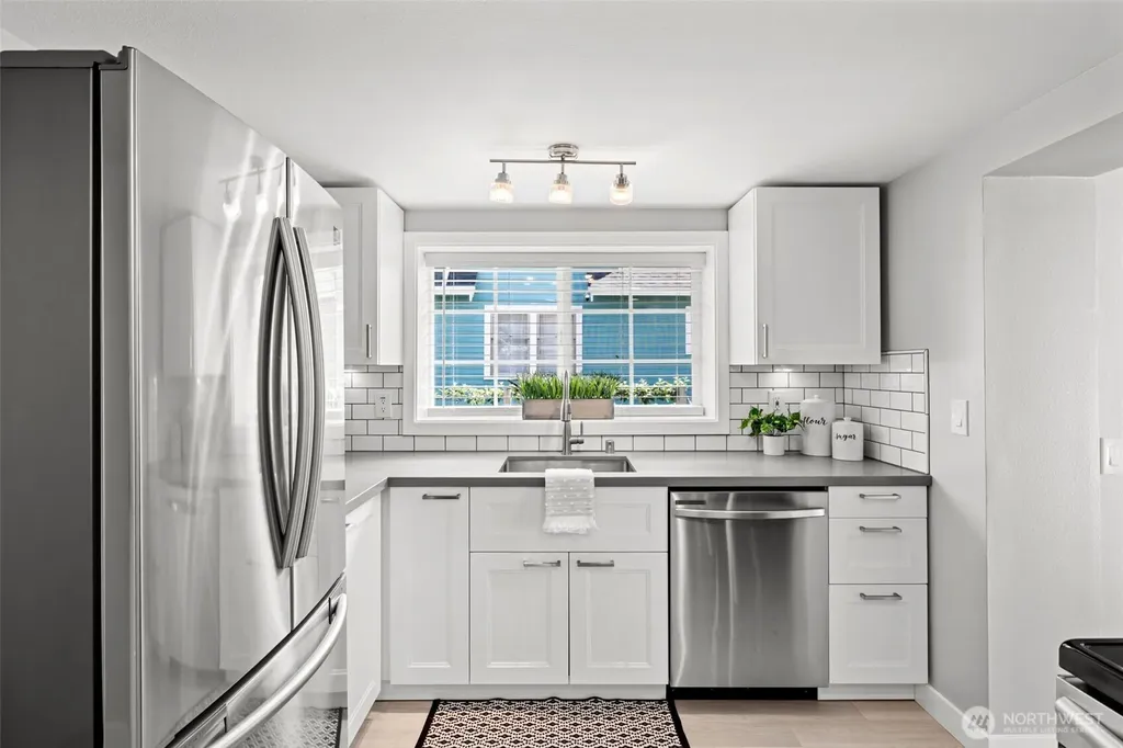 523 Williams Avenue S Renton WA 98057