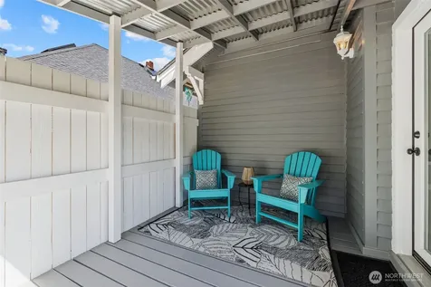 523 Williams Avenue S Renton WA 98057