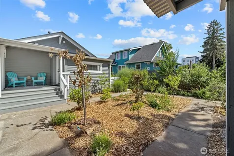 523 Williams Avenue S Renton WA 98057