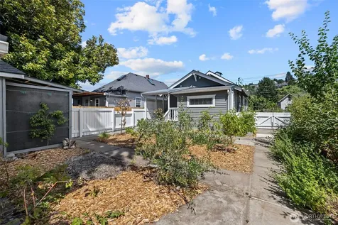 523 Williams Avenue S Renton WA 98057