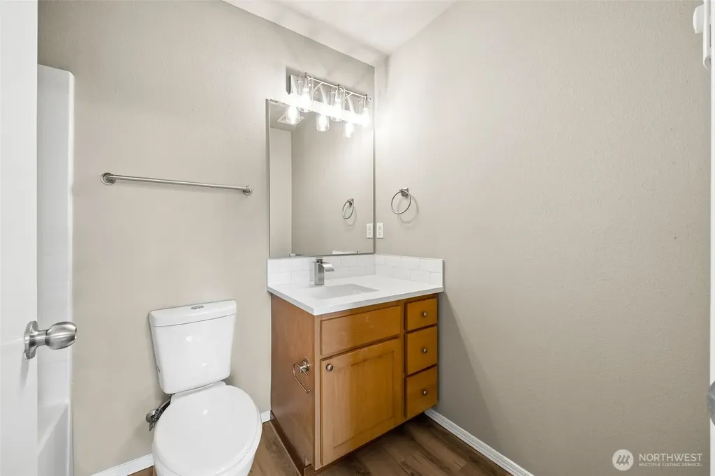 4042 S Warner Street Tacoma WA 98409