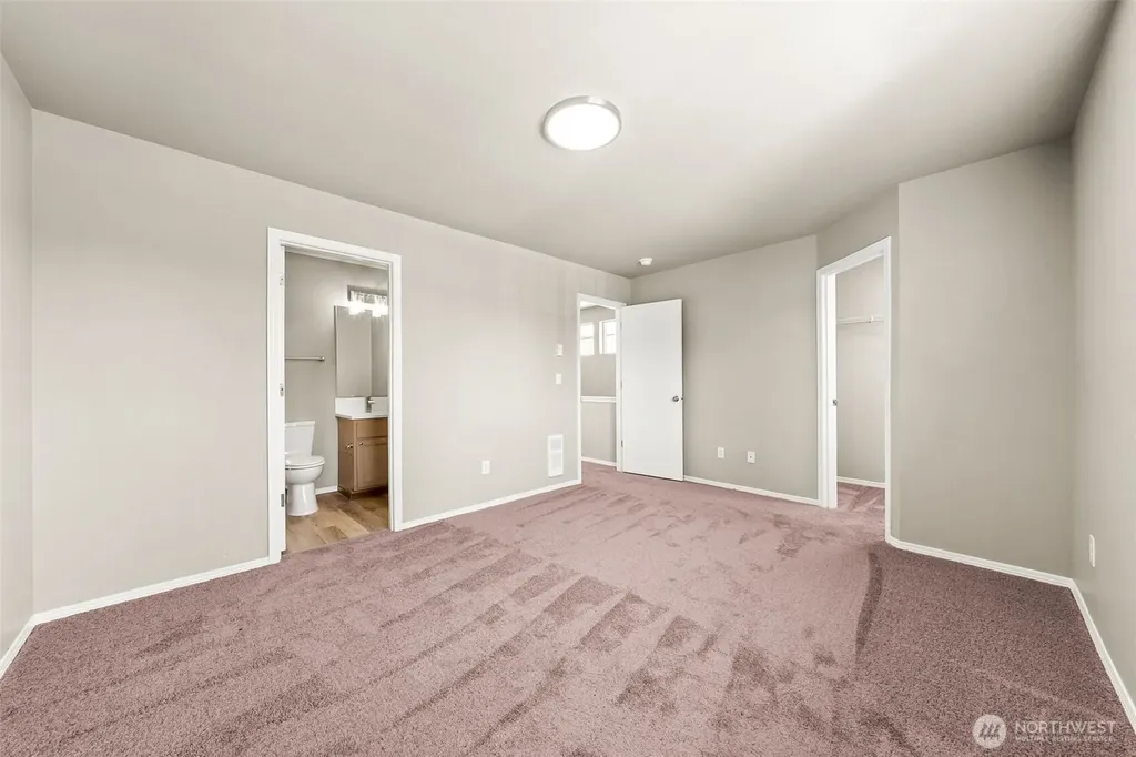 4042 S Warner Street Tacoma WA 98409
