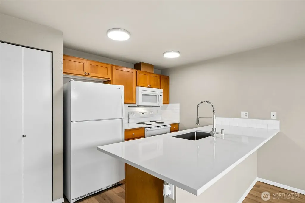 4042 S Warner Street Tacoma WA 98409