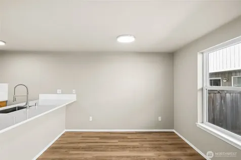4042 S Warner Street Tacoma WA 98409