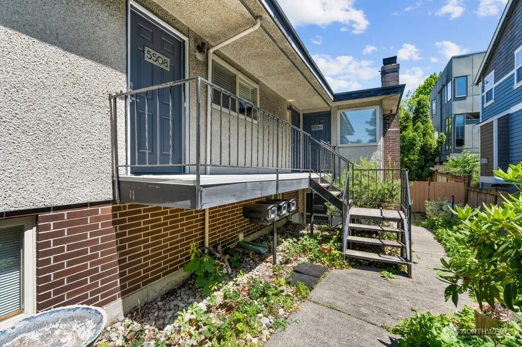 5506 7th Avenue NW Seattle WA 98107