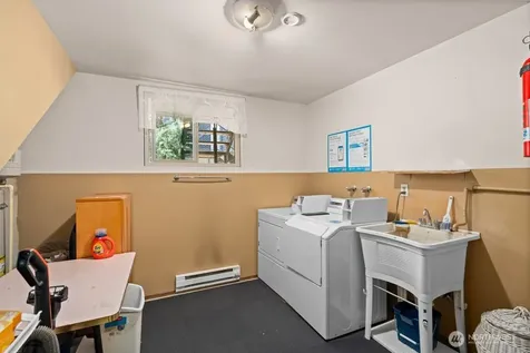 5506 7th Avenue NW Seattle WA 98107