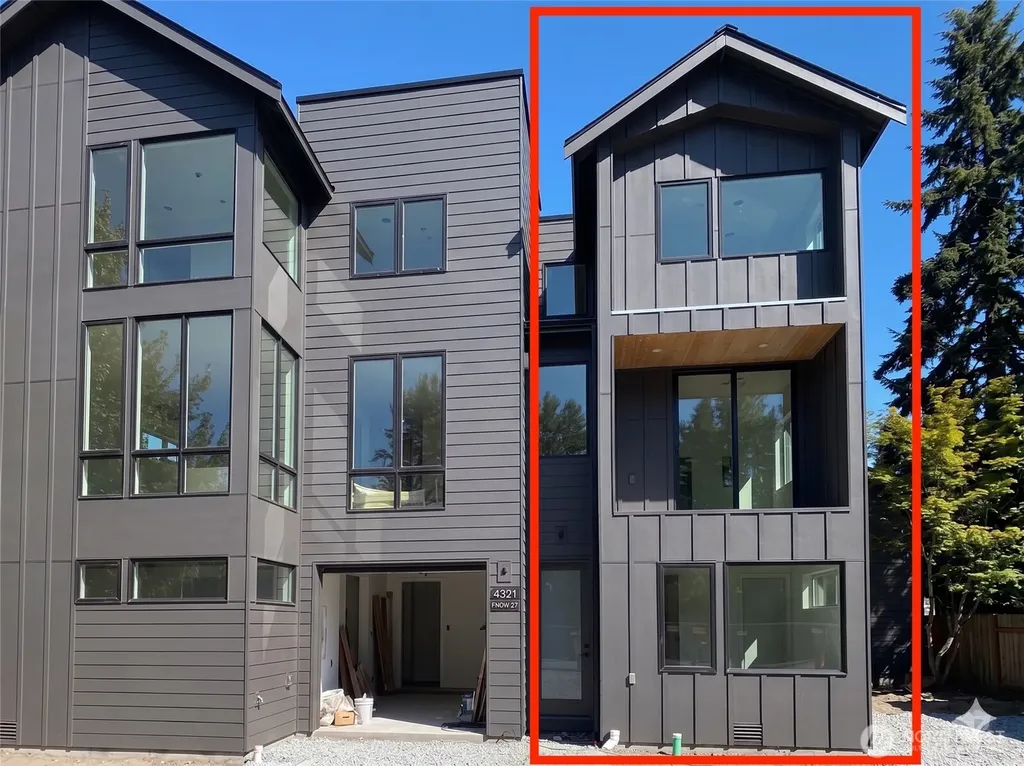 4907 SW Canada Drive Seattle WA 98136