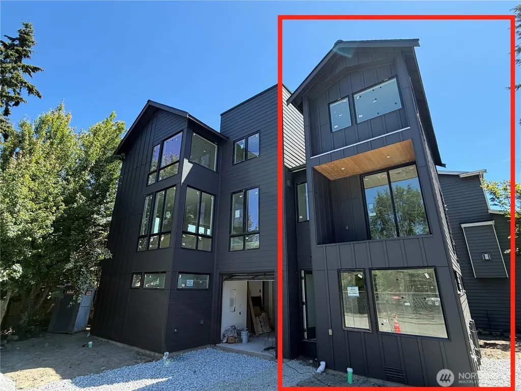 4907 SW Canada Drive Seattle WA 98136