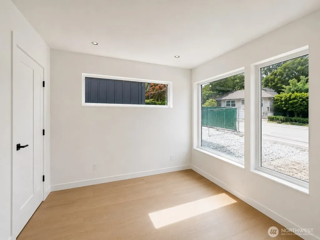 4907 SW Canada Drive Seattle WA 98136