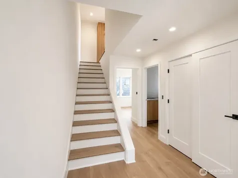 4907 SW Canada Drive Seattle WA 98136
