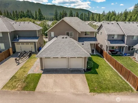 1670 Eagles Nest Place SE North Bend WA 98045