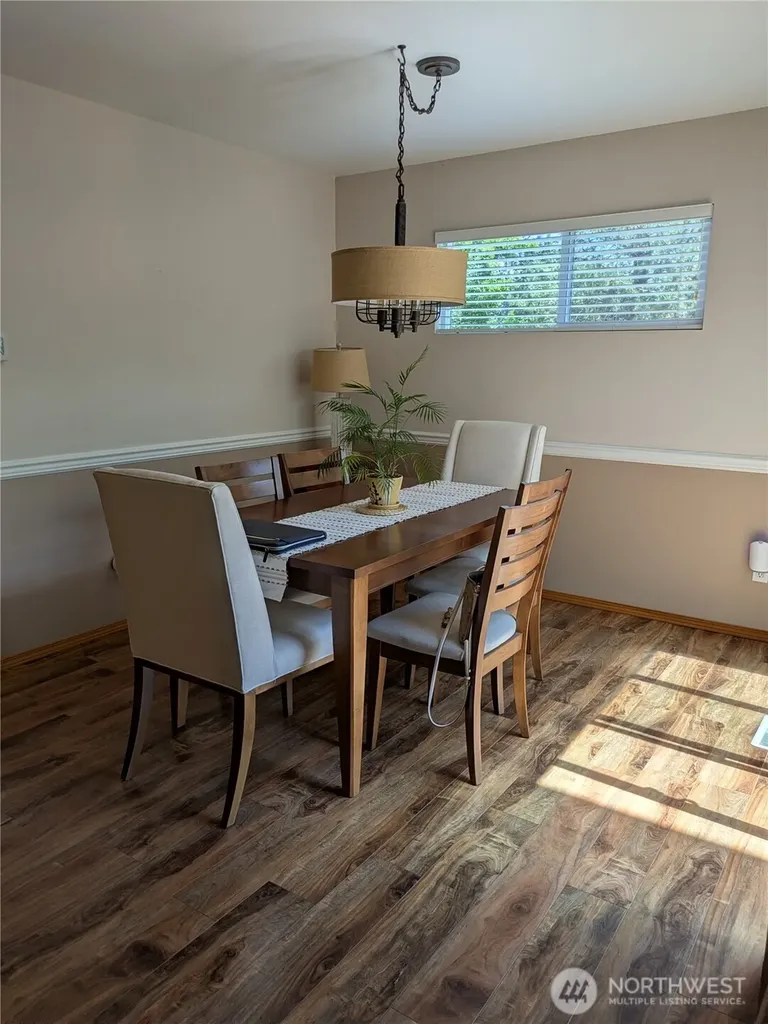22931 SE 240th Place Maple Valley WA 98038