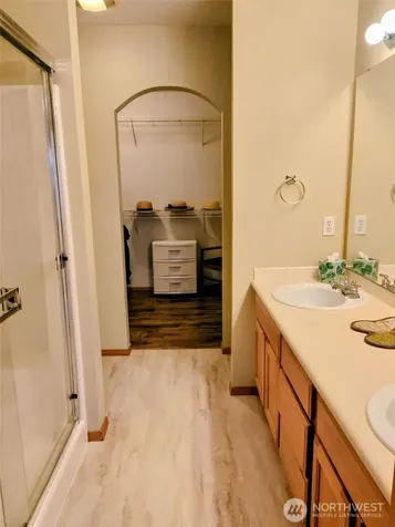 22931 SE 240th Place Maple Valley WA 98038