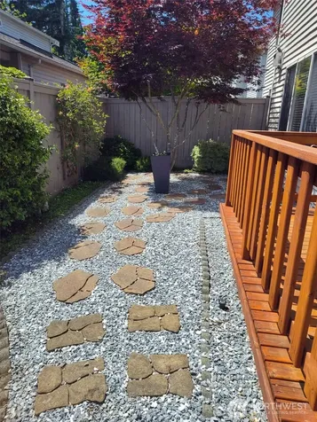 22931 SE 240th Place Maple Valley WA 98038
