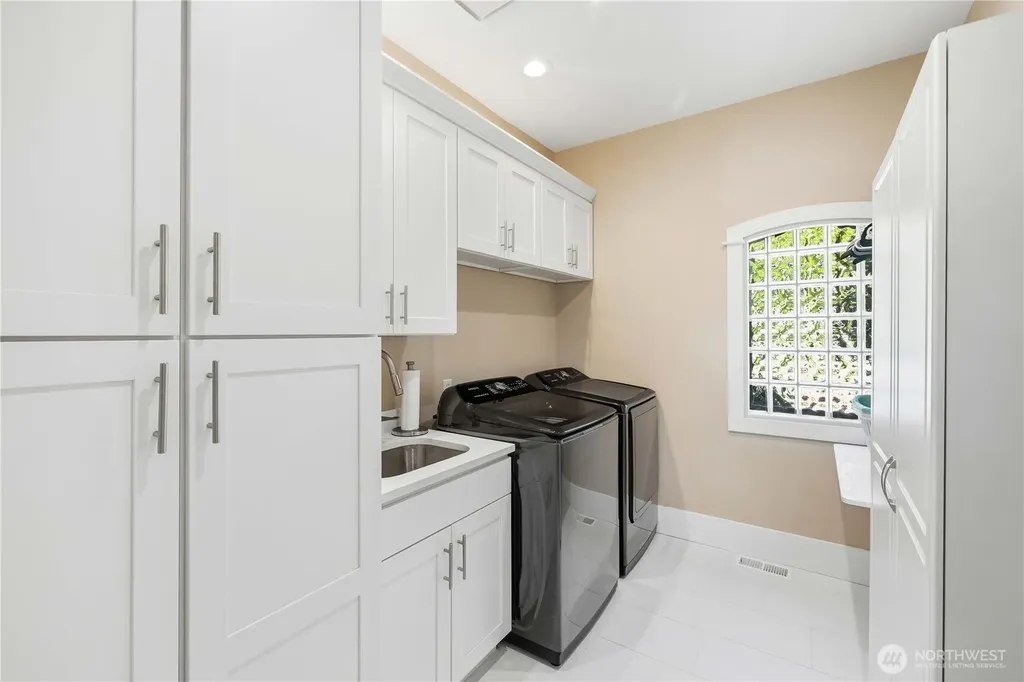 25108 234th Avenue SE Maple Valley WA 98038
