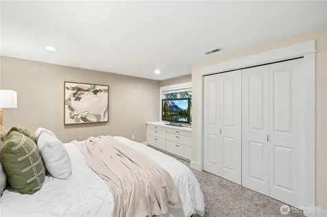 25108 234th Avenue SE Maple Valley WA 98038