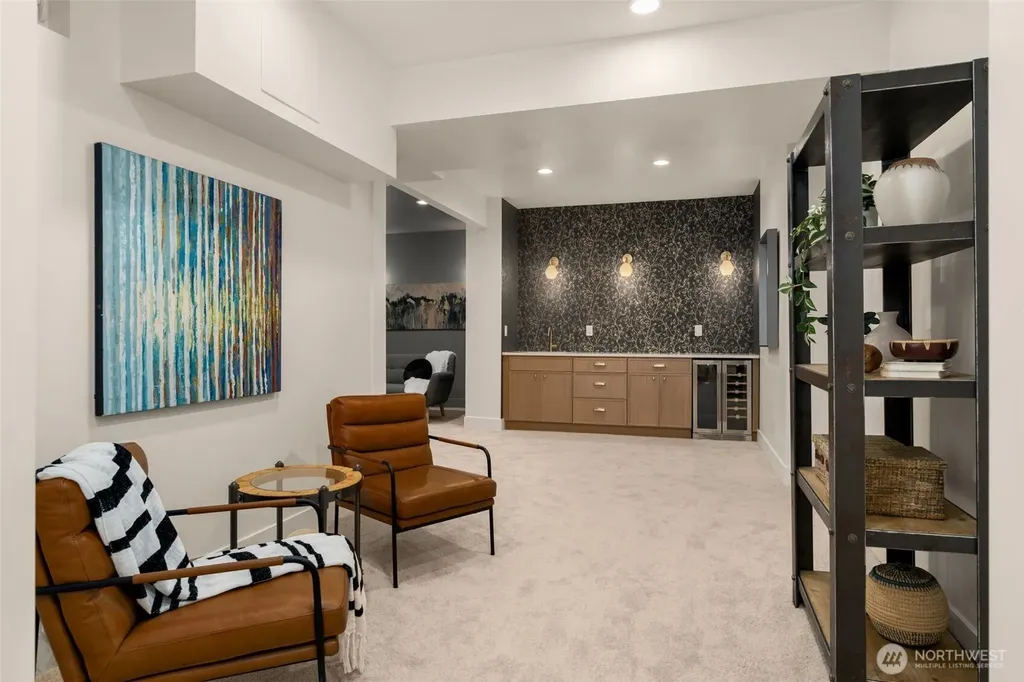 3613 40th Avenue W Seattle WA 98199