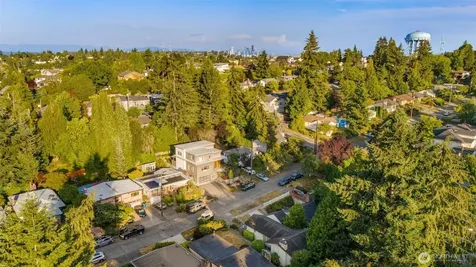 3613 40th Avenue W Seattle WA 98199