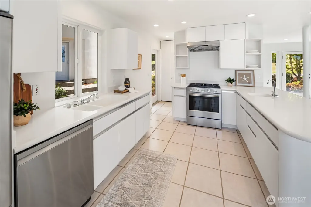 20515 21st Street NW Lakebay WA 98349