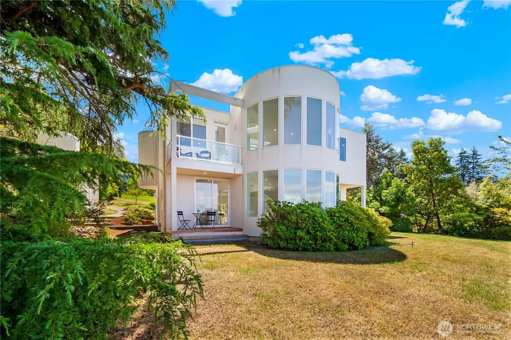 20515 21st Street NW Lakebay WA 98349