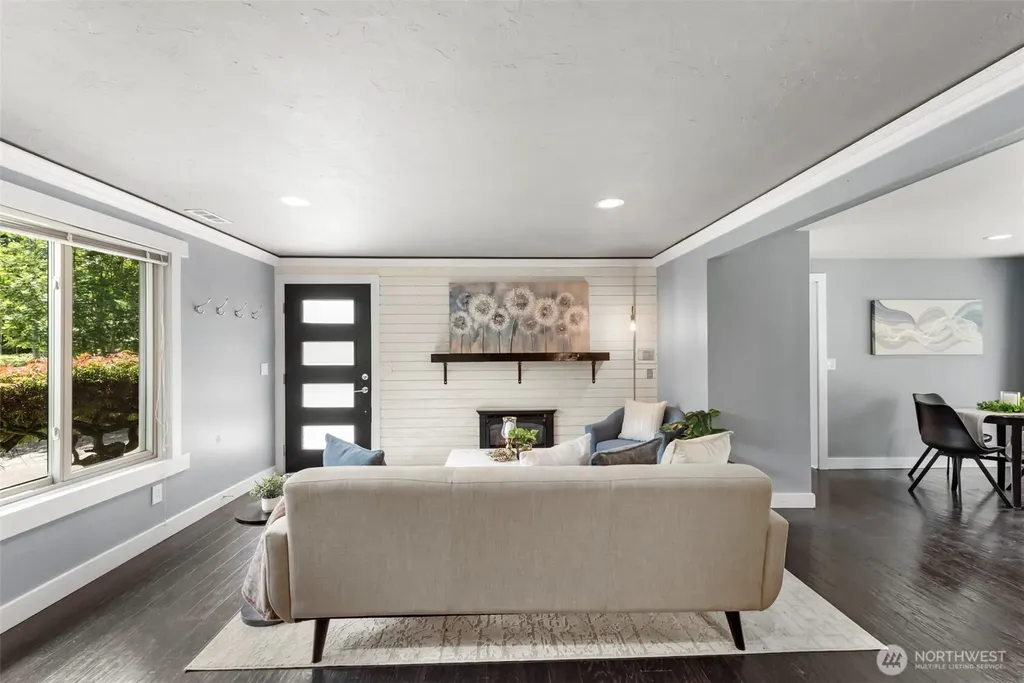 22014 5th Avenue W Bothell WA 98021